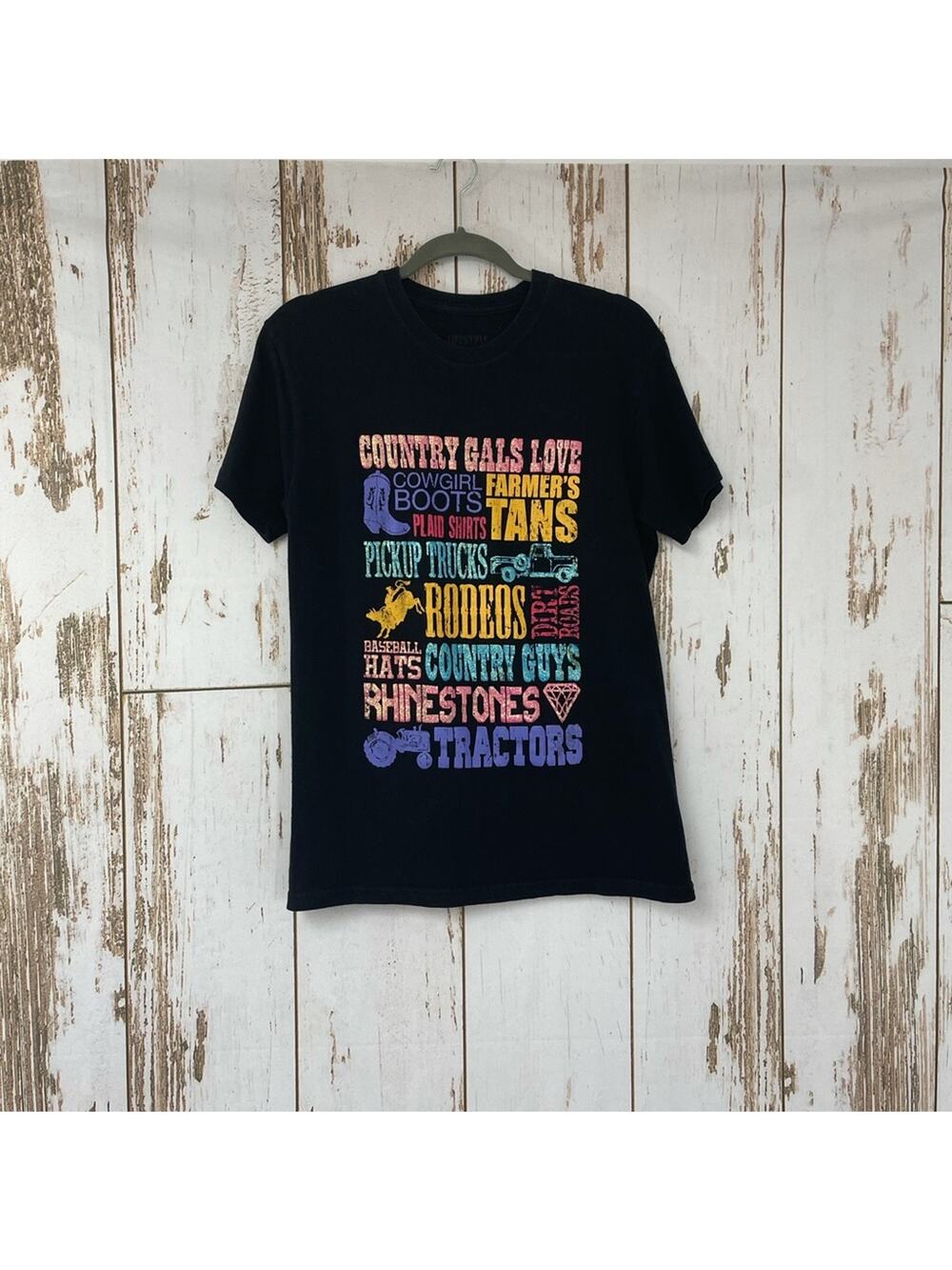 Lifestyle Legends Printed T-Shirt, Size Medium. In excellent condition!